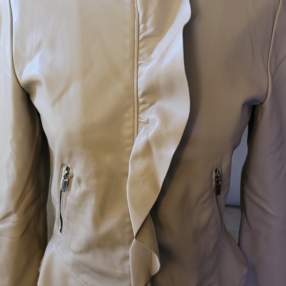 Zara:Faux Leather Jacket w/ Ruffle & Peplu… - Picture 4 of 12